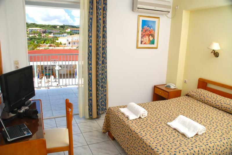 Planos Hotel Exterior foto